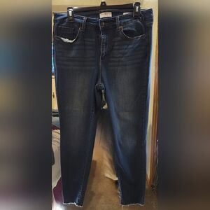 Sofia skinny distressed ankle jeans size 12
